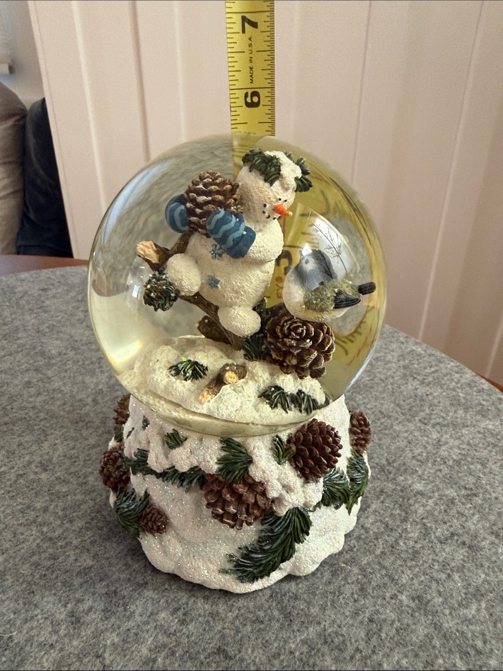 Sankyo vintage musical  snow globe